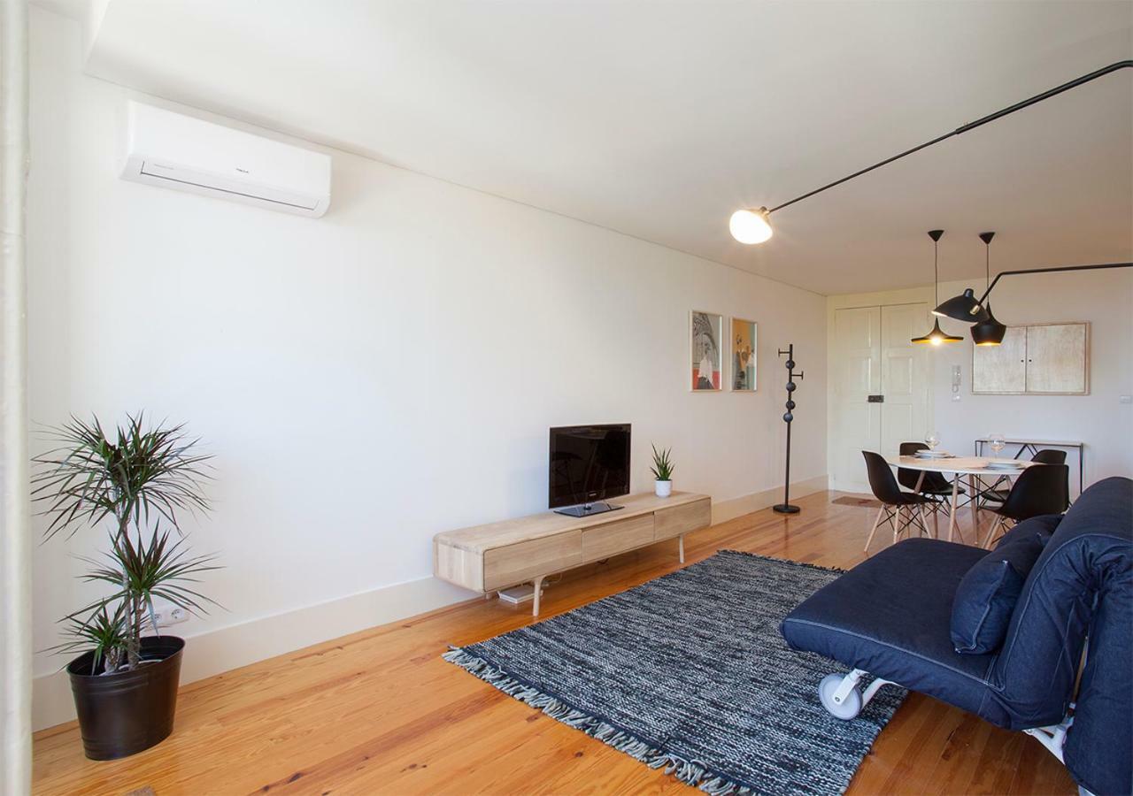 Liiiving In | Secret Balcony Apartment Porto